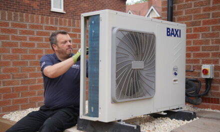 Heating installers split on whether to begin fitting heat pumps, Baxi report finds
