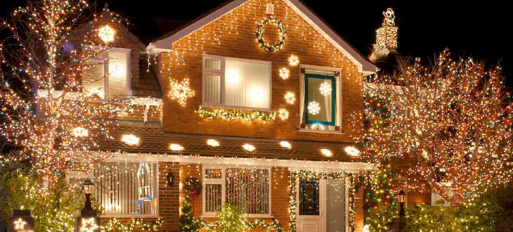 The dark side of Christmas lights: A seasonal sparkle or a power drain?